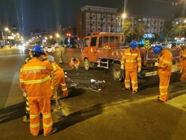 道路抢修钢板：快速铺设，保障通行